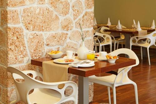 Boutique Hotel Bol - image 11