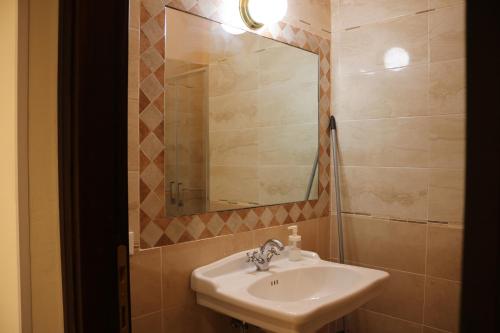 R.T. HOUSE'S, Rome (photo 7)