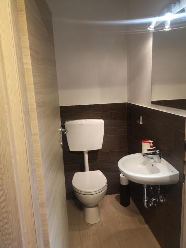 Rori Apartment - image 7