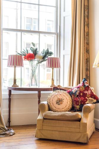 GRAND & SPACIOUS CENTRAL APT WITH WiFi, Edinburgh (Foto 8)