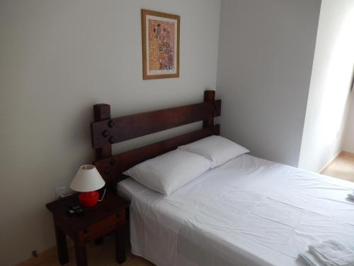 1 double bed, 1 twin bed