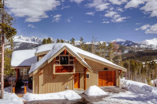 Moonlight Mountain Home-1 Hidden Trail - image 2