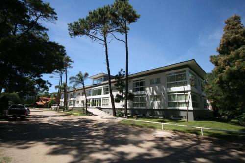 Sissepääs, Cumelo Carilo in Carilo