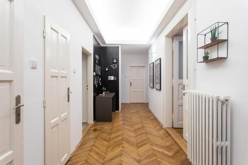 Spacious Apartments near the river - image 3