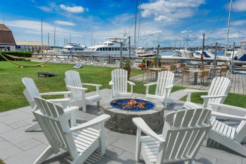 The Newport Harbor Hotel & Marina in Newport, USA