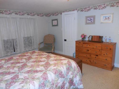 Newhouse Family Inn - image 4