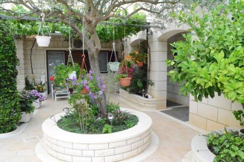  Apartments PK, Ferienwohnung in Pučišća