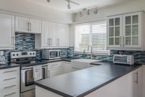 Spacious Scottsdale Townhome by WanderJaunt
