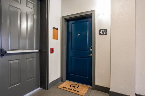 Modern 2BR in South Congress #477 by WanderJaunt - image 2