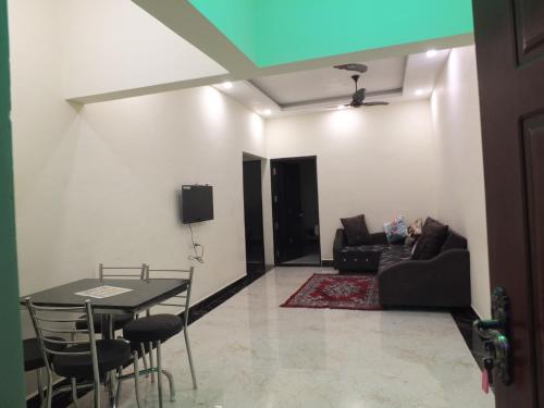 Sushmika Resorts Inn – Yercaud, MO