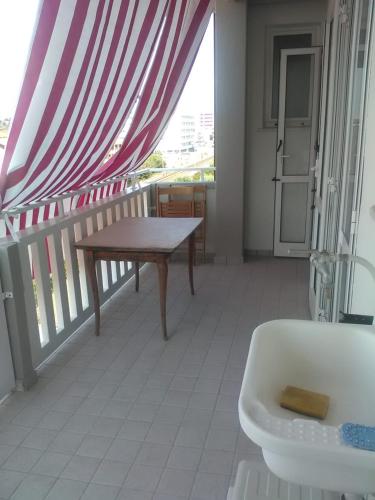 Balcony/terrace, Donatella Mini Apartment in Mondolfo
