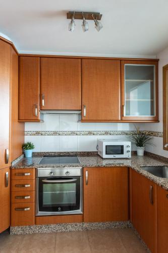  APARTAMENTO EN PRIMERA LINEA DE PLAYA RiAZOR in A Coruña
