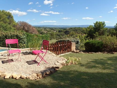Modern villa in Beaumes De with heated private pool gîte à louer Lafare