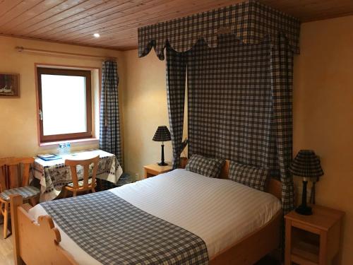1 double bed