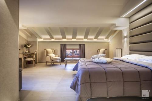 Hotel Cavour - main image
