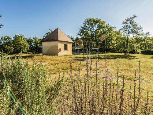 Holiday home with swimming pool