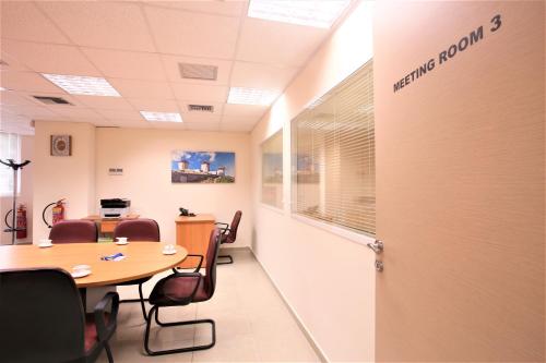 GK Airport Suites - Free Shuttle by GK Properties