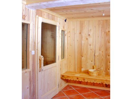 Wooden Chalet in Champagny-en-Vanoise near Paradiski Ski Area - image 10