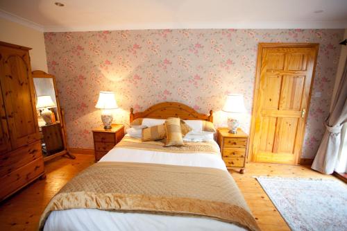 Evergreen Bed & Breakfast - image 2