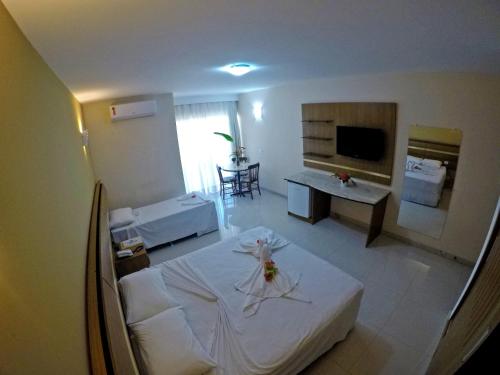 One-Bedroom Suite image 2