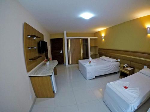 One-Bedroom Suite image 3