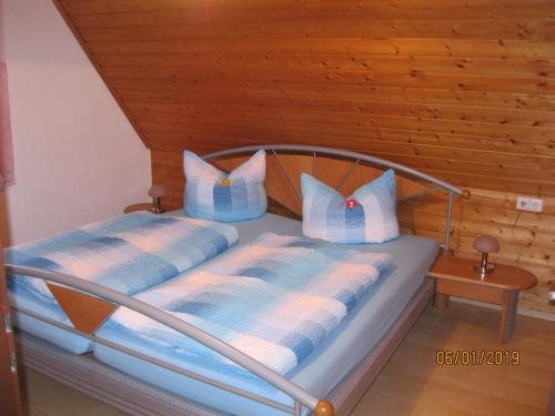 B&B Maroldsweisach - Ferienwohnung Anna - Bed and Breakfast Maroldsweisach