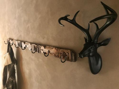 Grassmarket Old Town Boutique Apartment - image 5