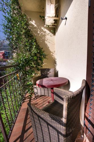 Double Room with Balcony image 1
