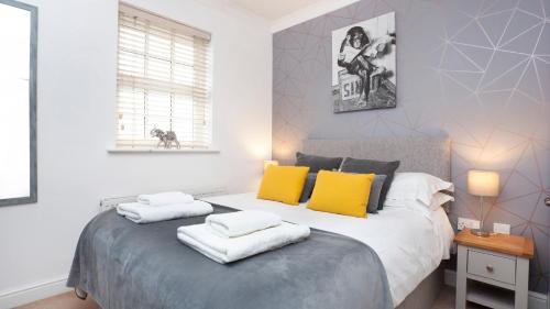The Station Apartment- A Stunning Space Close To The City Centre - image 6