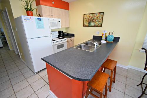 Tradewinds 801 Condo - image 7