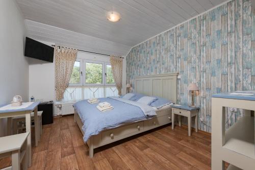 Large Double Room