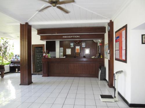 スワスティカ バンガローズ