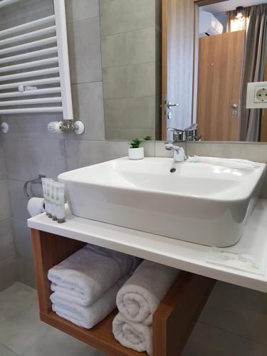 YMY Boutique Residence - image 13