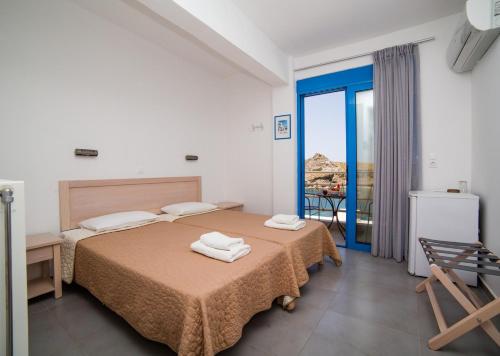 Agios Pavlos Hotel in Lampi