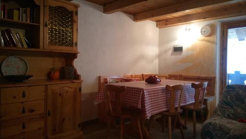 virtuve, Maisonnette de montagne in Olomonta