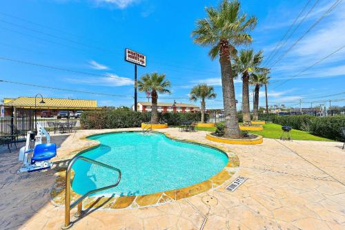 Microtel Inn & Suites by Wyndham New Braunfels I-35