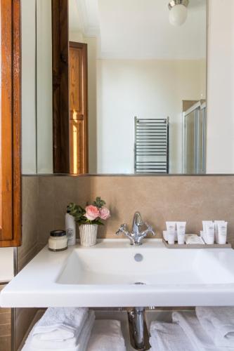 Favilla Hotel di Charme - image 5
