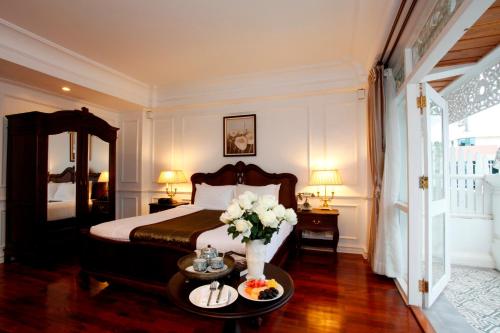 room detail thumbnail 0