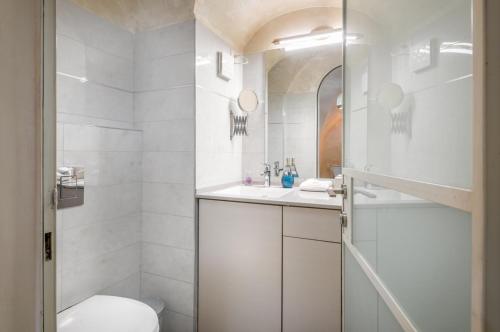 Western Wall Luxury House