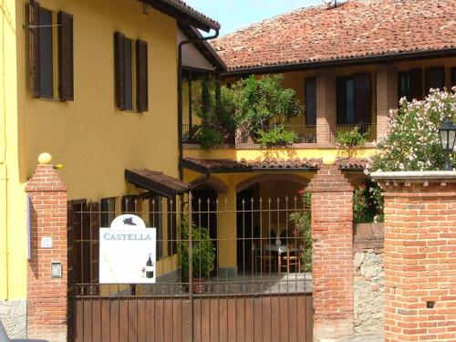  Casa Castella, Pension in Diano dʼAlba