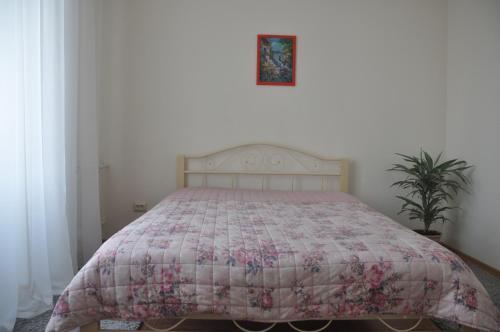 Apartments Theatre Shepkina 2 room - image 3