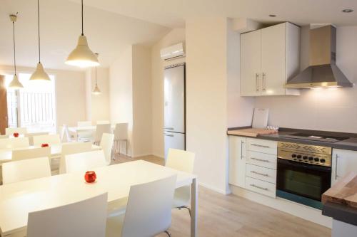 Hulot B&B Valencia - image 3