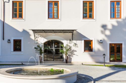 Favilla Hotel di Charme - image 10