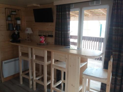 Gîte mobile home réaménagé à Ugine entre Albertville et Annecy - Location saisonnière - Ugine
