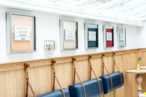 Burnside Hotel - image 6