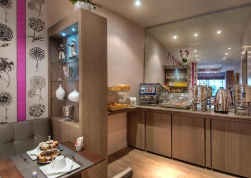 Ravintola, Hotel Massena in 8th - Champs Elysees