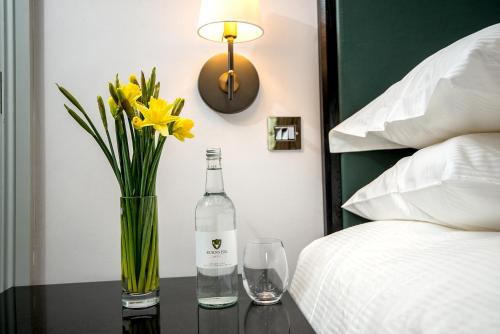 Burnside Hotel - image 5