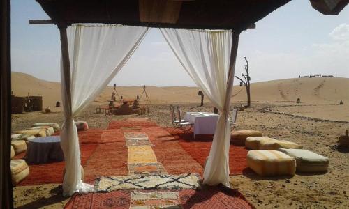 Maroc Sahara Luxury Camp & Tours in Foum Zguid