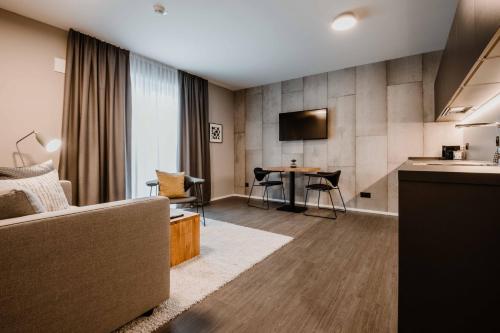 Timehouse Serviced Apartments - image 2