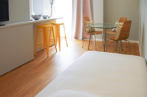 Beautiful 1 Bedroom Duplex Apartment